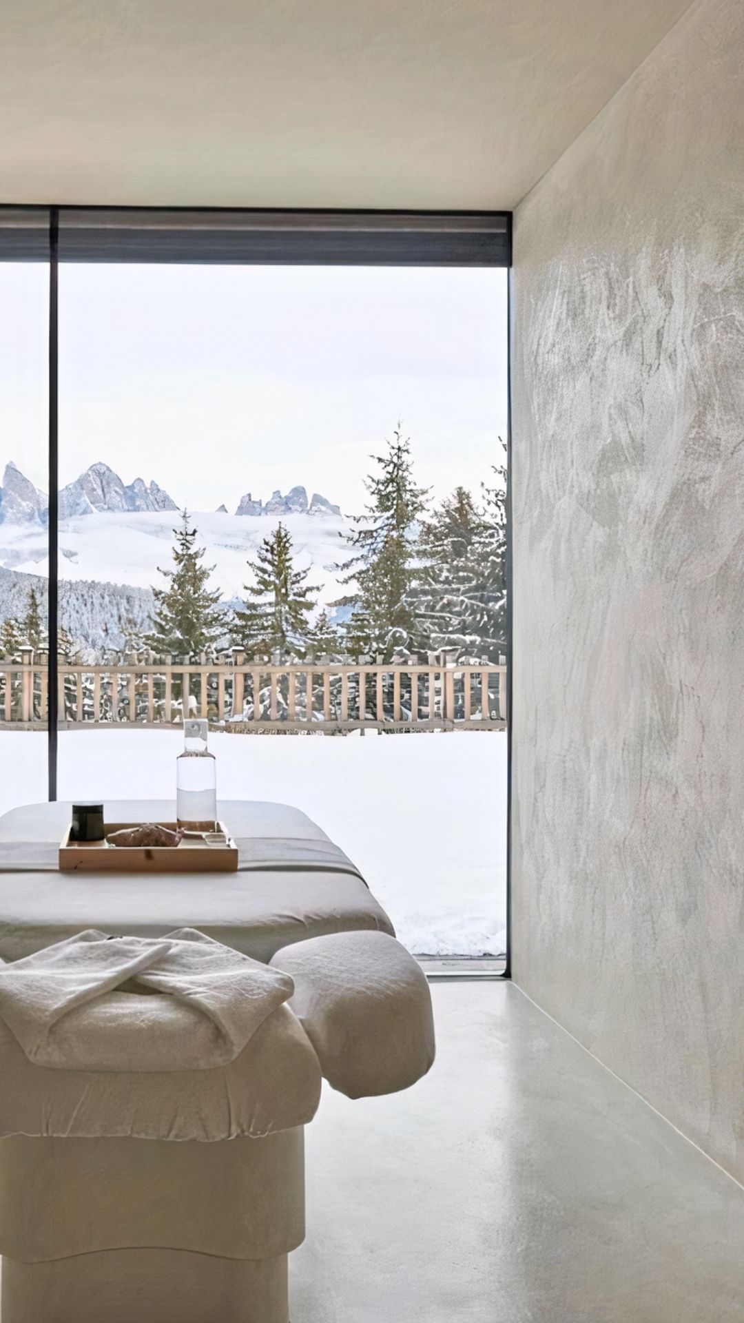 Alpine Retreat, Spa room walls · Aquaciment